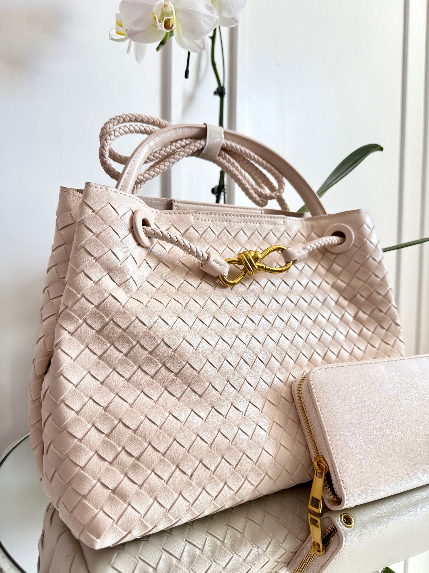 Marlene Woven Handbag-Available in 2 Colors