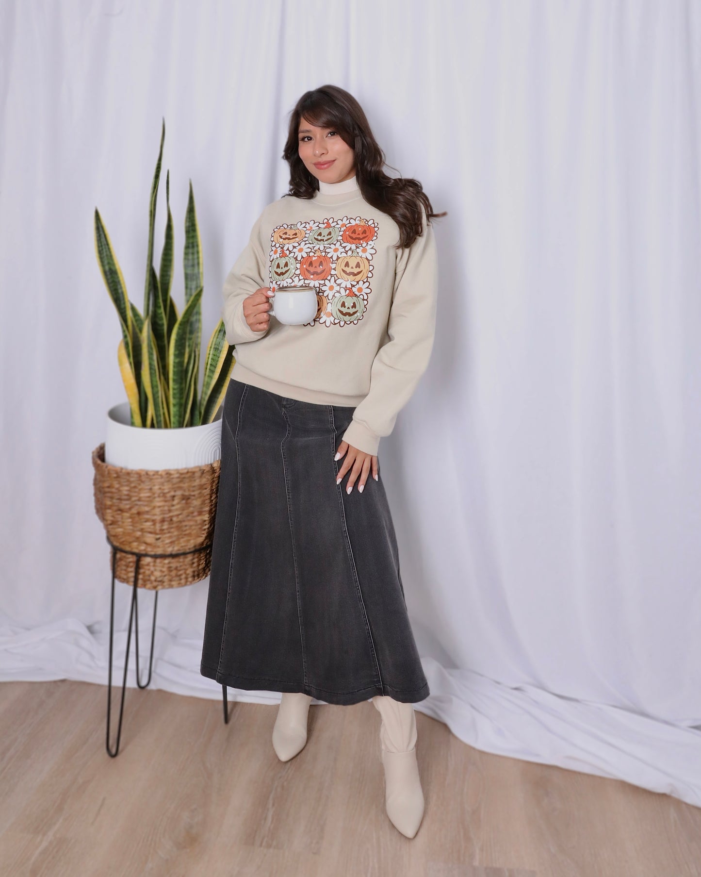 Daisy Pumpkin Crewneck Sweatshirt